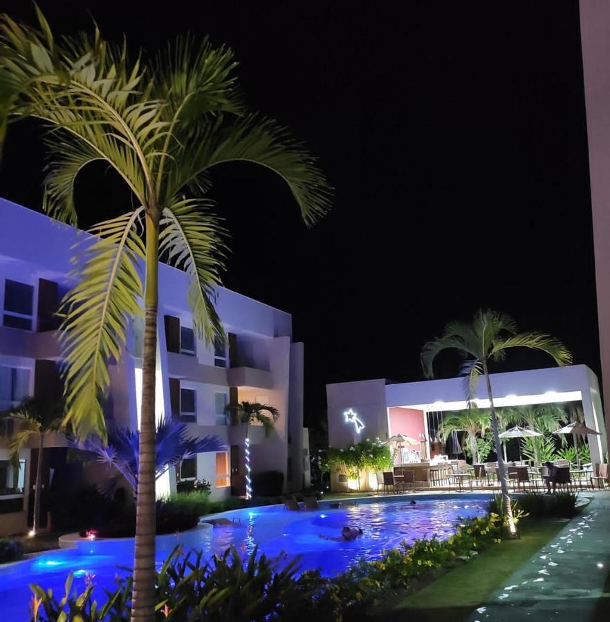 Guarajuba, Porto Smeralda, 02 Suites Luaran gambar